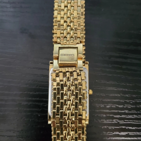 🔥NEW OLD STOCK - RARE - Vintage Seiko Slim Tank Quartz Men's Gold Wrist - Picture 2 of 4